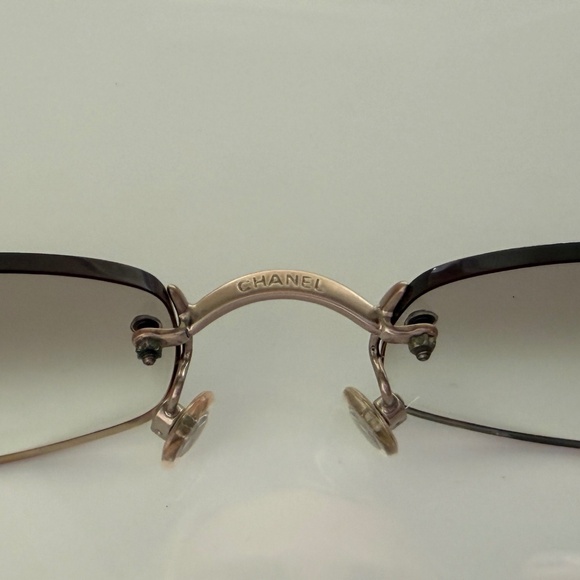 Chanel Sunglasses style 4002 c194/61 - Picture 3 of 16
